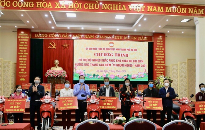 Ủy ban MTTQ Việt Nam Thành phố trao sinh kế, hỗ trợ kinh phí xây nhà "Đại đoàn kết" cho hộ nghèo huyện Mỹ Đức 