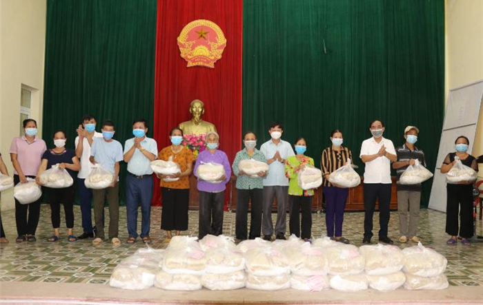 150 suất quà đến với nông dân huyện Mỹ Đức