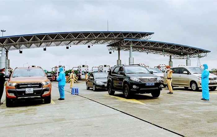 Công an Thành phố kiểm soát gần 35.000 lượt người ra, vào Thủ đô