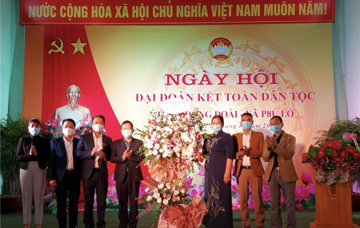 Phó Chủ tịch Uỷ ban MTTQ Việt Nam Thành phố Hà Nội dự Ngày hội Đại đoàn kết toàn dân tộc tại thôn Đông Đoài 