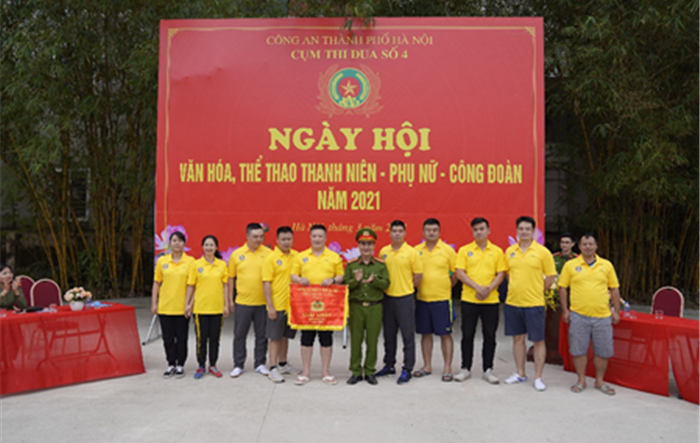 Công an Hà Nội tích cực hưởng ứng cuộc vận động toàn dân rèn luyện thân thể theo gương Bác Hồ vĩ đại 