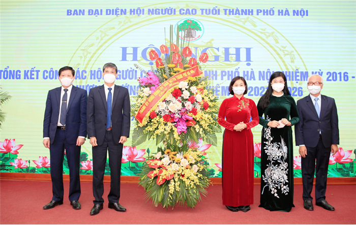 Nêu cao tinh thần "Tuổi cao - Gương sáng", chung sức đồng lòng thực hiện nhiệm vụ phát triển Thủ đô
