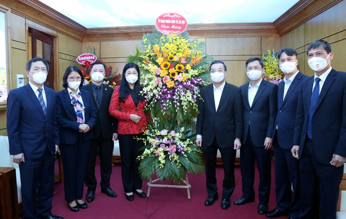 Chủ tịch UBND Thành phố Chu Ngọc Anh chúc mừng Ủy ban MTTQ Việt Nam thành phố Hà Nội nhân Ngày truyền thống