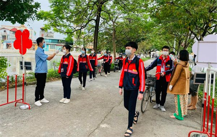 Huyện Thanh Trì diễn tập phương án đón học sinh trở lại trường