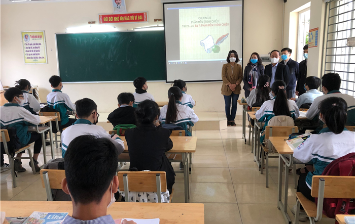 Phó Giám đốc Sở Giáo dục và Đào tạo Thành phố kiểm tra công tác phòng, chống dịch Covid-19 tại Trường THCS Tô Hiến Thành và THCS Tân Hội huyện Đan Phượng
