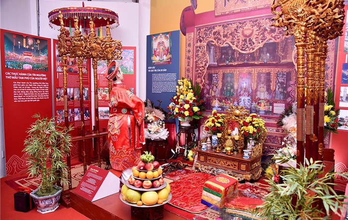 Khai mạc triển lãm ''Không gian di sản văn hóa Việt Nam''