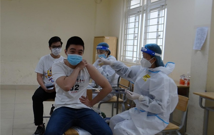 Quận Hai Bà Trưng: Triển khai tiêm vắc xin phòng Covid- 19 cho trẻ diễn ra đúng quy trình, an toàn