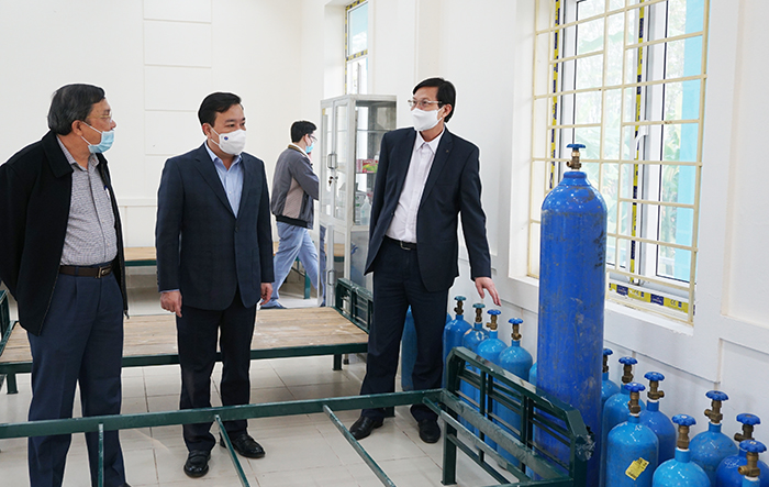 Phó Chủ tịch UBND thành phố Hà Nội Chử Xuân Dũng kiểm tra công tác phòng, chống dịch tại một số đơn vị