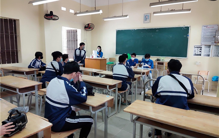  92,6%  trẻ từ 15 đến 17 tuổi trên địa bàn huyện Thanh Trì đã được tiêm vắc xin Covid-19