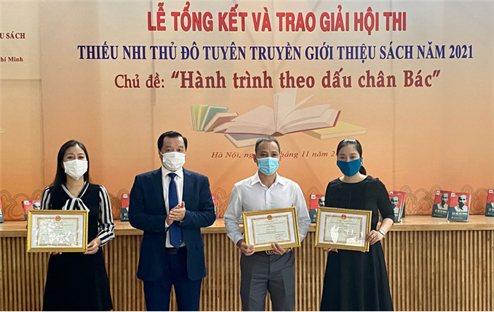 Trao giải Hội thi Thiếu nhi Thủ đô tuyên truyền giới thiệu sách năm 2021 với chủ đề "Hành trình theo dấu chân Bác"