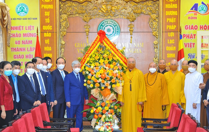 Lãnh đạo Trung ương và thành phố Hà Nội chúc mừng Giáo hội Phật giáo Việt Nam