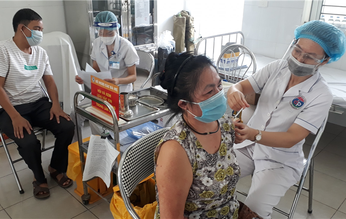 Đan Phượng phấn đấu hơn 95% trẻ em từ 12 đến 17 tuổi được tiêm vắc xin phòng Covid-19