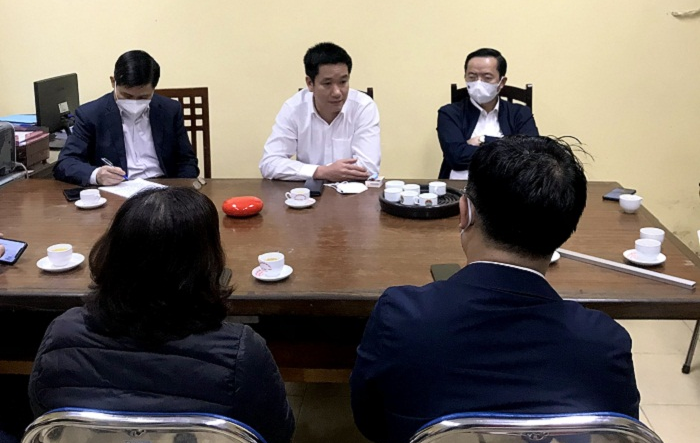 Chủ tịch UBND quận Nam Từ Liêm kiểm tra công tác phòng, chống dịch Covid-19 tại phường Phú Đô