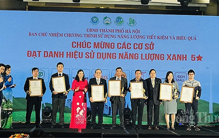 Hà Nội vinh danh 41 cơ sở, công trình xây dựng sử dụng năng lượng xanh
