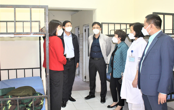 Quận Hai Bà Trưng: Vận hành Trạm y tế lưu động, thu dung và điều trị bệnh nhận Covid-19 thể nhẹ đầu tiên