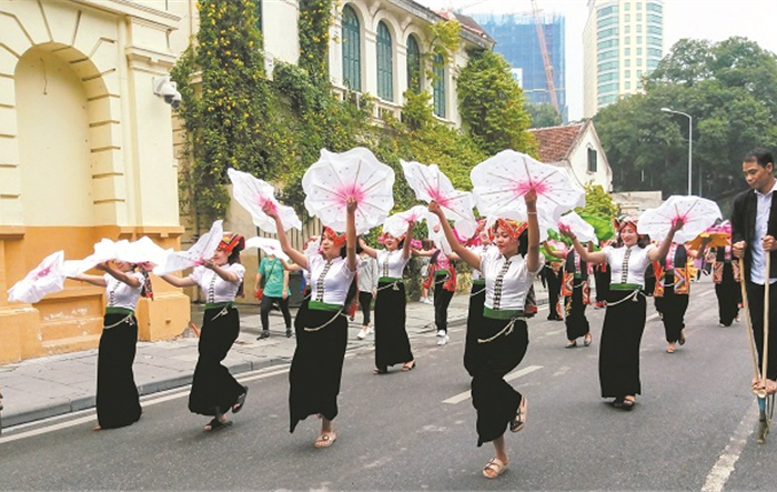 Nghệ thuật Xòe Thái được UNESCO ghi danh là di sản văn hóa phi vật thể đại diện của nhân loại