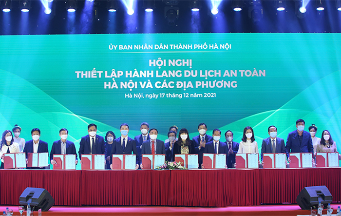 Thiết lập hành lang du lịch an toàn Hà Nội và các địa phương