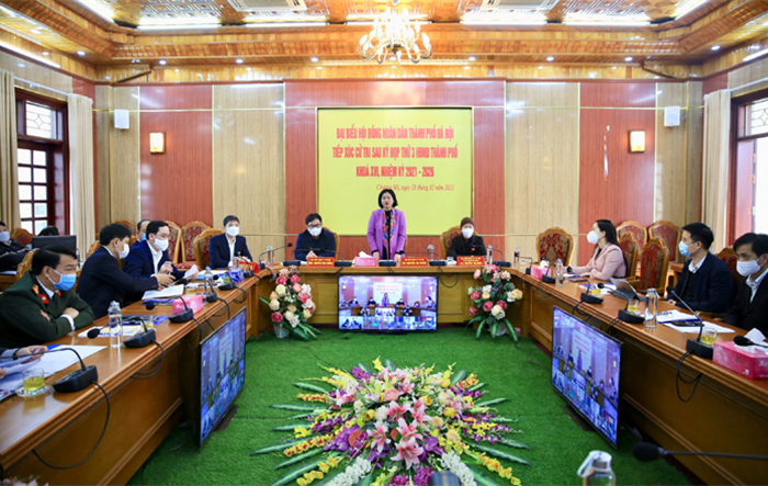 Phó Bí thư Thường trực Thành ủy Nguyễn Thị Tuyến tiếp xúc cử tri huyện Chương Mỹ