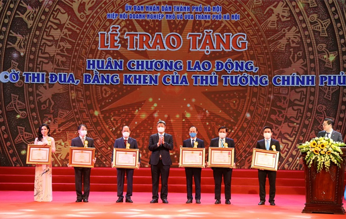 Lễ tôn vinh doanh nhân, doanh nghiệp Thăng Long 2021: “Đoàn kết cùng thành công”