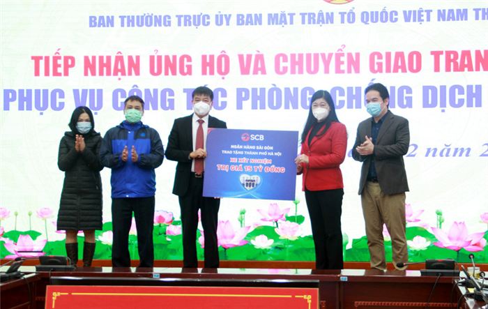 Lễ tiếp nhận ủng hộ và chuyển giao trang thiết bị y tế phục vụ công tác phòng, chống dịch bệnh Covid-19