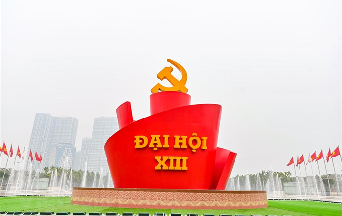 Vận dụng Nghị quyết Đại hội đại biểu toàn quốc lần thứ XIII của Đảng vào giảng dạy ở các trường chính trị