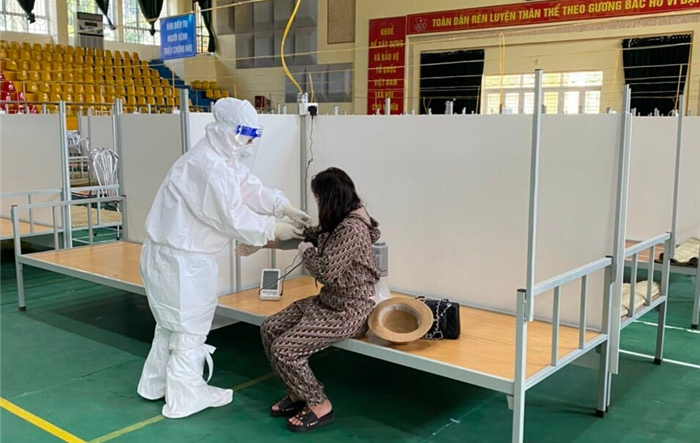 Tận tâm, tận tình chu đáo phục vụ bệnh nhân covid-19 tại Trạm y tế lưu động Thị trấn Phùng huyện Đan Phượng