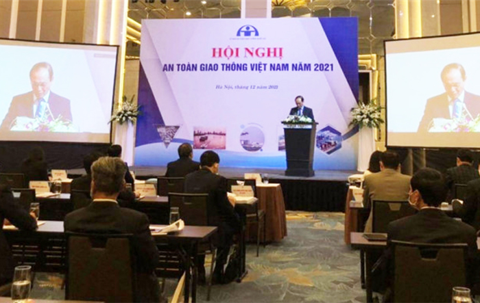 Đẩy mạnh nghiên cứu khoa học, ứng dụng công nghệ thông tin trong lĩnh vực an toàn giao thông