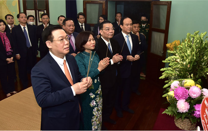 Đẩy mạnh học tập và làm theo Bác, quyết tâm xây dựng Thủ đô ngày càng giàu mạnh