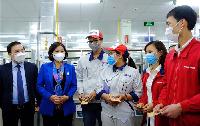 Làm tốt nhiệm vụ phát triển kinh tế, ứng phó tốt nhất  với diễn biến của dịch bệnh