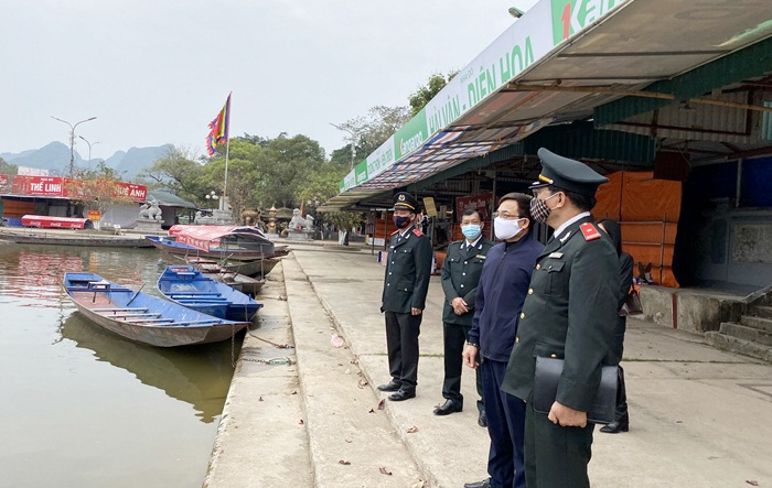 Kiểm tra công tác phòng, chống dịch Covid-19 tại Di tích lịch sử và danh lam thắng cảnh quần thể Hương Sơn