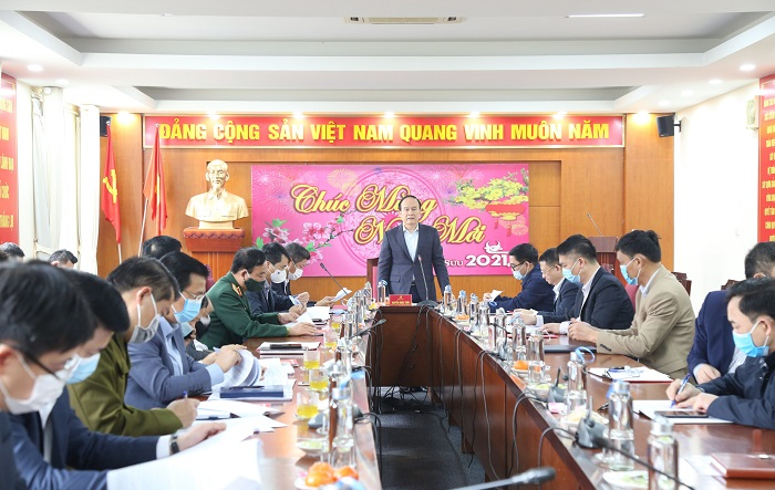 Đồng chí Nguyễn Ngọc Tuấn kiểm tra công tác phòng, chống dịch tại Mê Linh