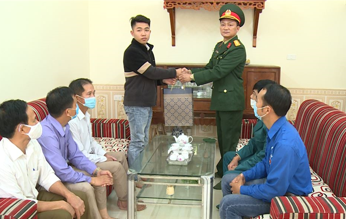 Phúc Thọ động viên tân binh lên đường nhập ngũ