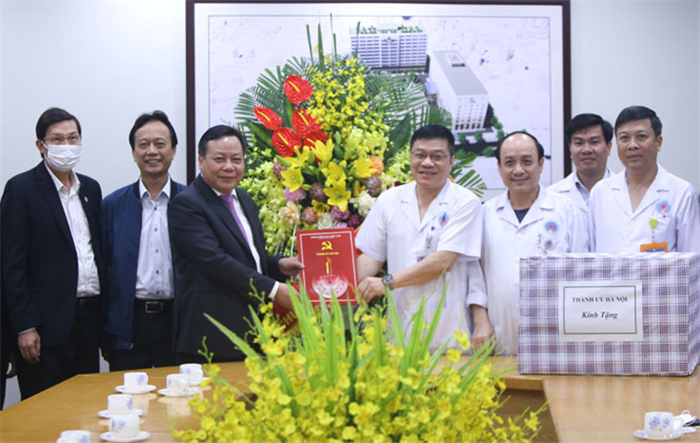 Phát huy truyền thống tốt đẹp, nâng cao  chất lượng phục vụ nhân dân