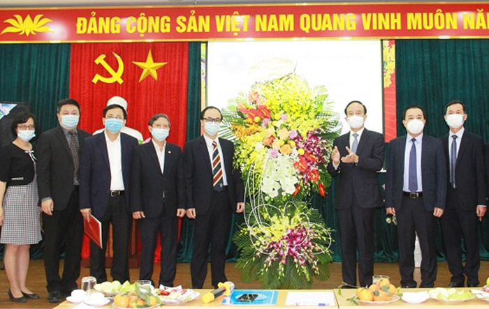 Chủ tịch HĐND Thành phố Nguyễn Ngọc Tuấn thăm, làm việc với Trung tâm cấp cứu 115 Hà Nội