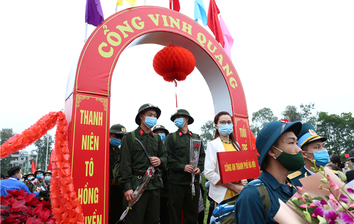 227 thanh niên Sóc Sơn lên đường nhập ngũ năm 2021