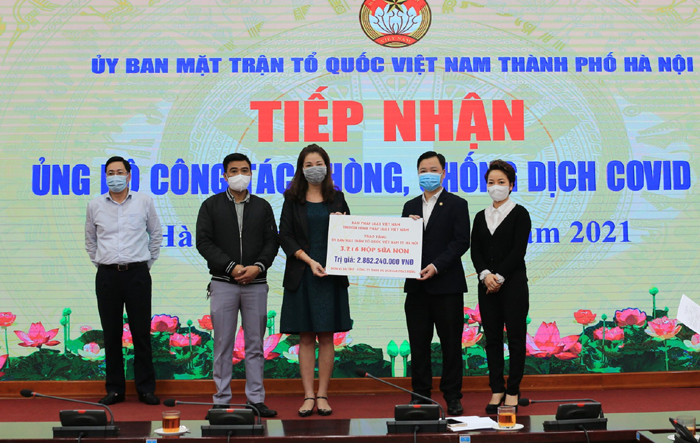 Tiếp nhận nguồn lực ủng hộ phòng, chống dịch Covid-19