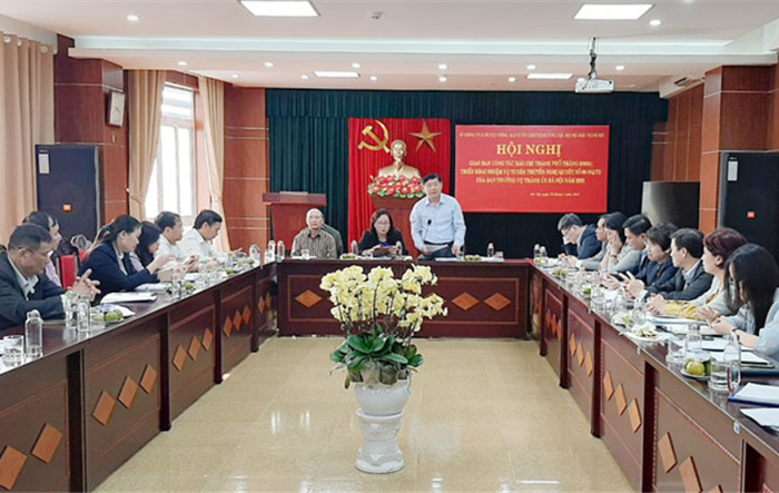 Tích cực tuyên truyền đưa nghị quyết Đại hội Đảng bộ các cấp vào cuộc sống
