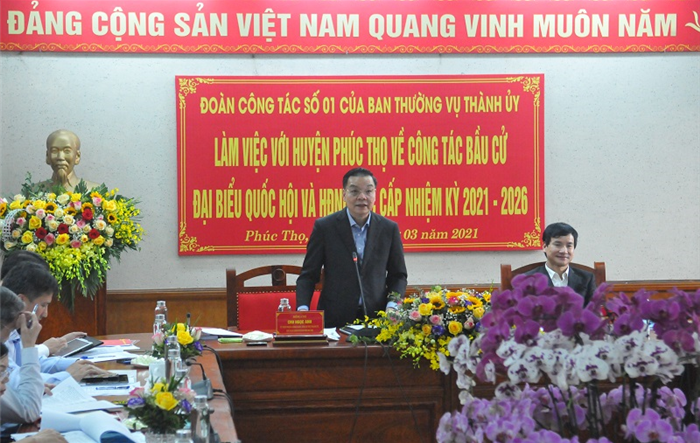 Chủ tịch UBND thành phố Hà Nội Chu Ngọc Anh kiểm tra công tác phục vụ bầu cử ở huyện Phúc Thọ