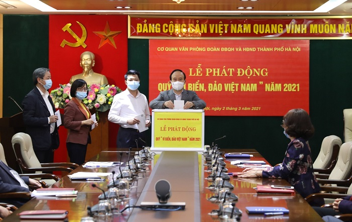 Cơ quan Văn phòng Đoàn đại biểu Quốc hội và HĐND thành phố Hà Nội ủng hộ Quỹ "Vì biển, đảo Việt Nam" năm 2021