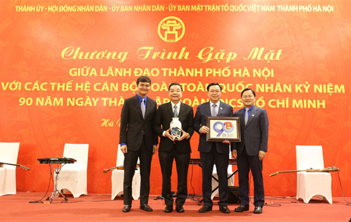 Lãnh đạo Thành phố gặp mặt các thế hệ cán bộ Đoàn toàn quốc