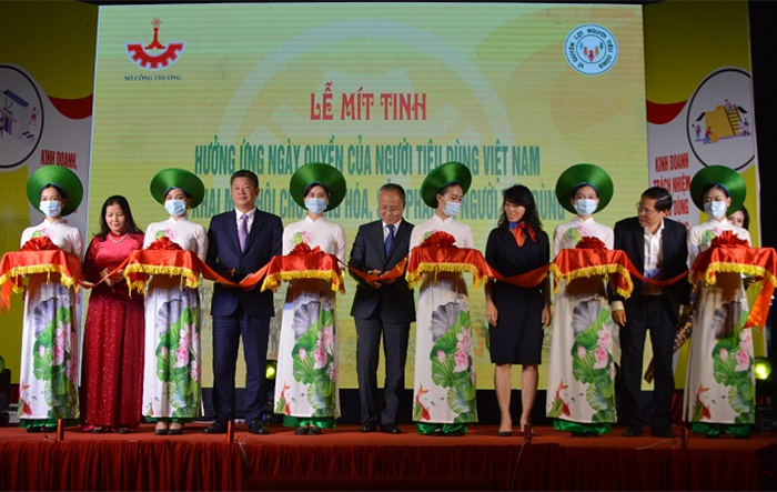 Đẩy mạnh công tác tuyên truyền, phổ biến pháp luật liên quan đến công tác bảo vệ quyền lợi tiêu dùng 