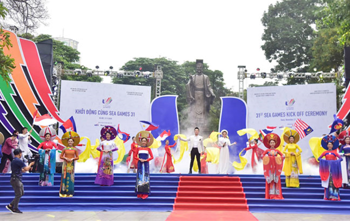 Chủ tịch UBND Thành phố là Trưởng ban Ban Chỉ đạo tổ chức Đại hội Thể thao Đông Nam Á lần thứ 31 và Đại hội Thể thao người khuyết tật Đông Nam Á lần thứ 11 