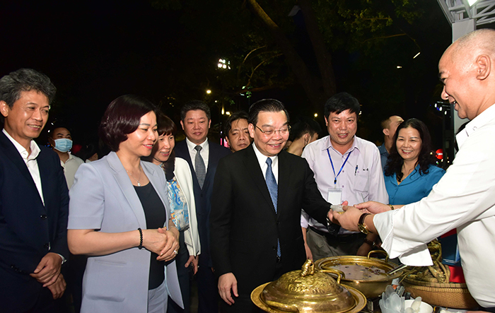 Khai mạc Lễ hội du lịch và văn hóa ẩm thực Hà Nội năm 2021