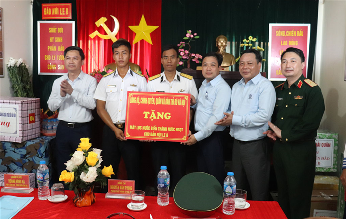 Nhân lên niềm tự hào dân tộc, ý thức, trách nhiệm  về bảo vệ chủ quyền biển, đảo