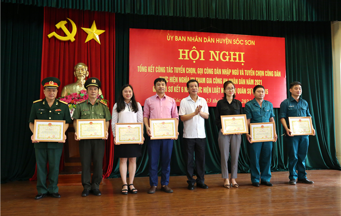 Tổng kết công tác tuyển quân năm 2021 và sơ kết 6 năm thực hiện Luật nghĩa vụ quân sự năm 2015