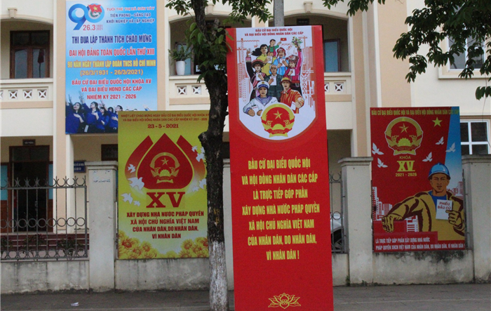 Thị xã Sơn Tây: Rực rỡ tuyên truyền cổ động trực quan trước ngày bầu cử