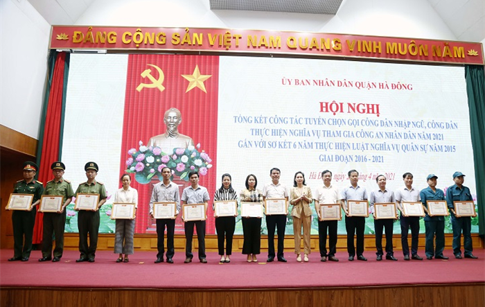 Tổng kết công tác tuyển quân năm 2021; sơ kết 6 năm thực hiện Luật Nghĩa vụ quân sự giai đoạn 2016-2021