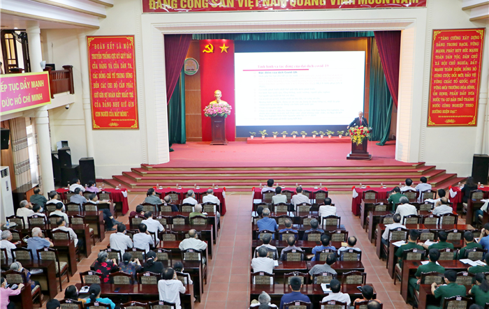 Hội nghị thông tin thời sự chuyên đề