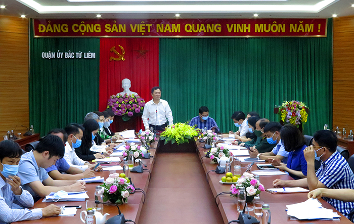 Phó Chủ tịch Ủy ban MTTQ Thành phố Đàm Văn Huân kiểm tra, giám sát công tác bầu cử tại quận Bắc Từ Liêm 