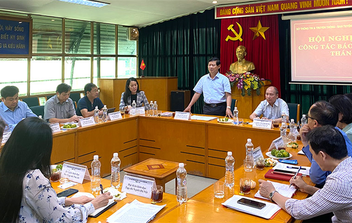 Chủ động đấu tranh phản bác các thông tin xuyên tạc, phá hoại cuộc bầu cử